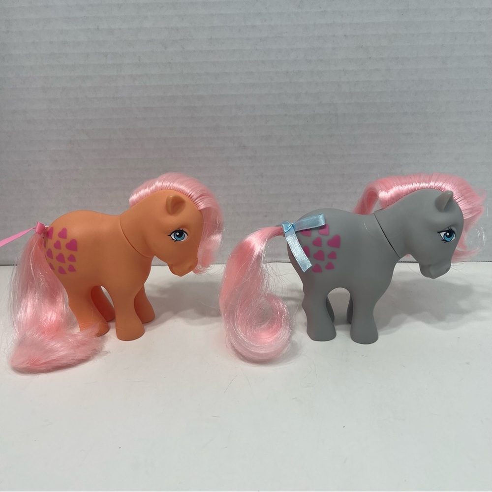 MY LITTLE PONY 2017 Peachy and Snuzzle ponies